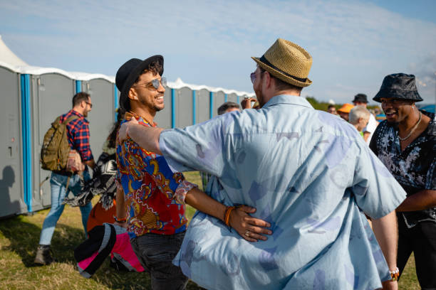 Best Porta potty rental near me  in Momence, IL